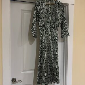 Alfani Wrap Midi Dress NWT. Size 10.  Satin soft. Green, black, white geometric